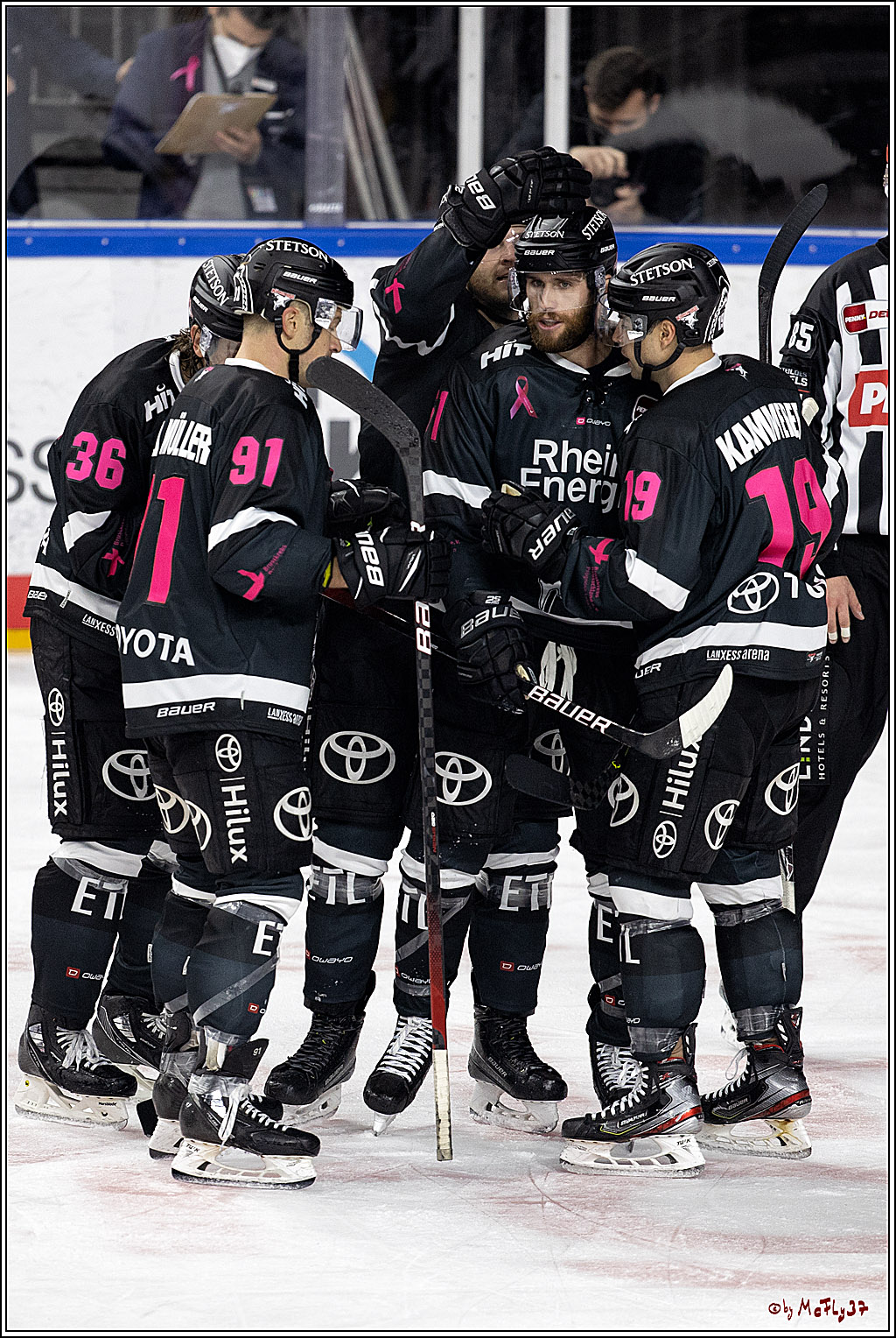 PENNY DEL;  Koelner Haie - Schwenninger Wild Wings; Koeln, 08.10.2021